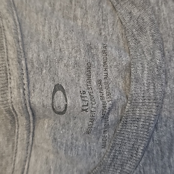 Oakley graffic tee shirt - Picture 3 of 4